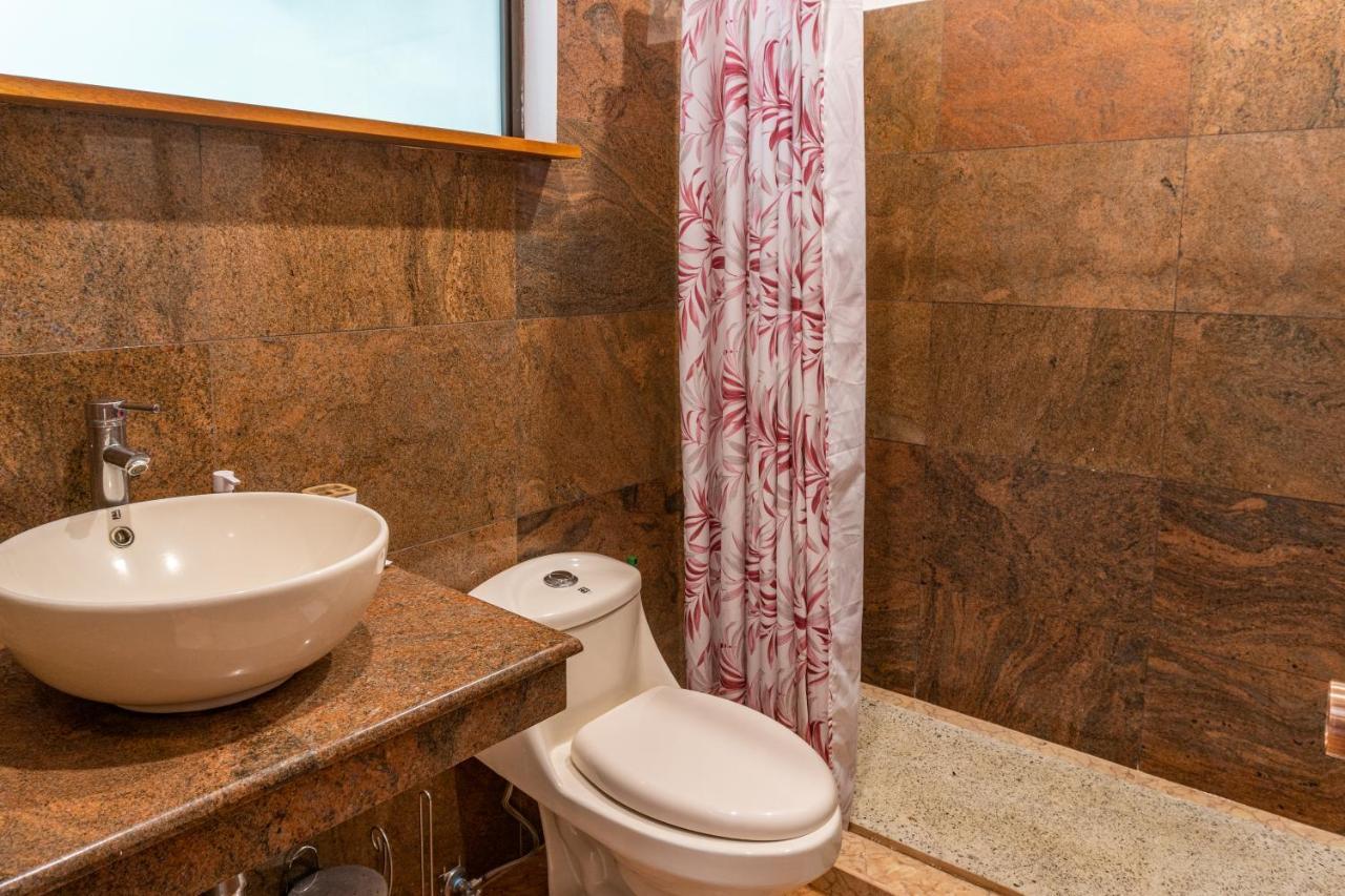 Mot Mot Vacation Apartment Samara Bagian luar foto