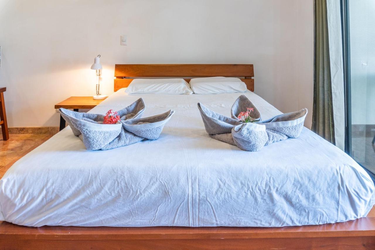 Mot Mot Vacation Apartment Samara Bagian luar foto